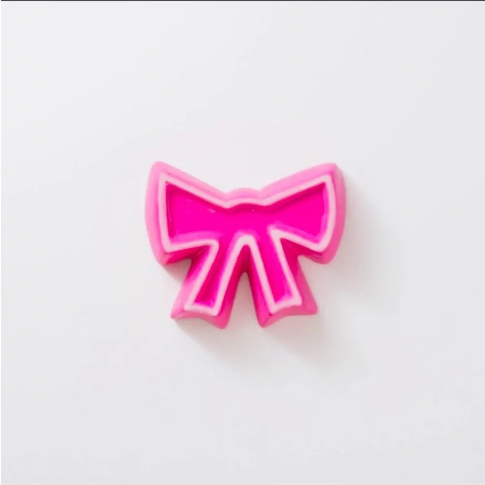 New Target Bullseye Valentines Day Pink Ceramic Coquette Bow Set of 2